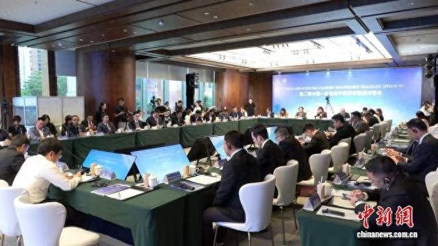 9月17日，联合国儿童基金会驻华代表桑爱玲参加在广西南宁举行的第二期中国-东盟青年领军者圆桌对话会并发言。王伟臣 摄
