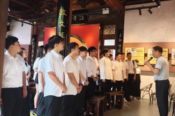 传承名人家风故事。福州市三坊七巷名人家风家训馆 供图