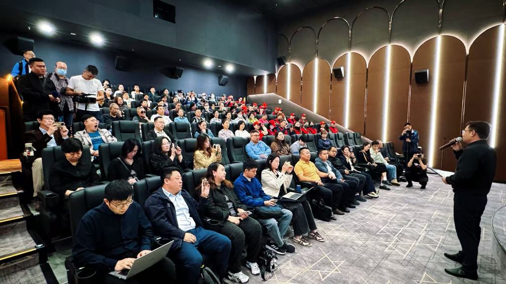 电影《731》放映后  杨彦君同观众交流