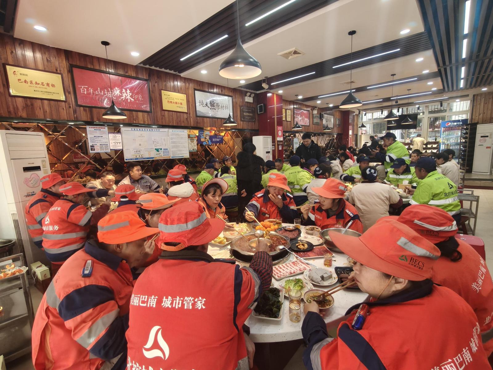 活动现场，年味十足。